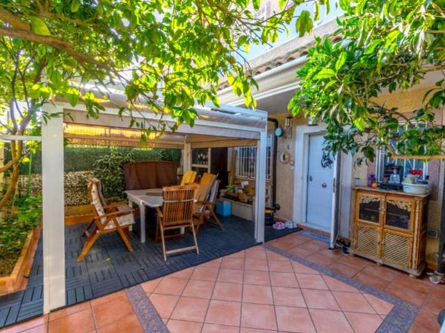 Bungalow en venta en Torrevieja, Aguas Nuevas photo 0