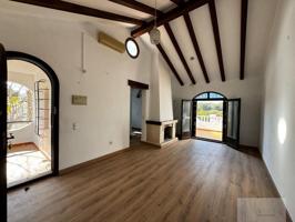Chalet en venta en Orihuela Costa, Villamartín-Las Filipinas photo 0