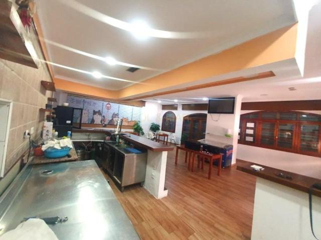 Local comercial en venta en Torremolinos, Centro photo 0