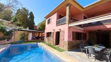 Chalet en venta en Benalmádena, Torrequebrada photo 0