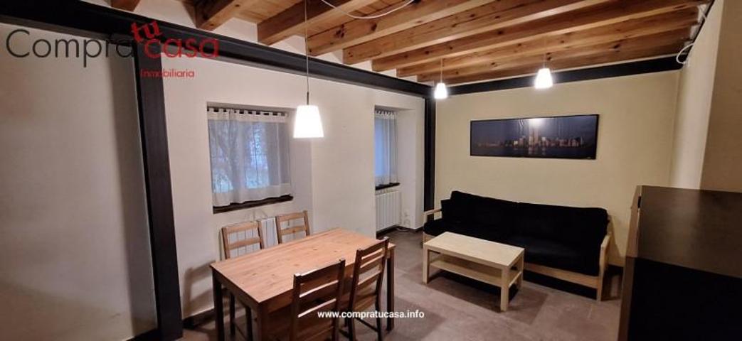 Apartamento en venta en San Cristóbal de Segovia, Centro photo 0