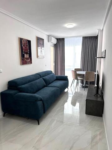 Apartamento en venta en Torrevieja photo 0