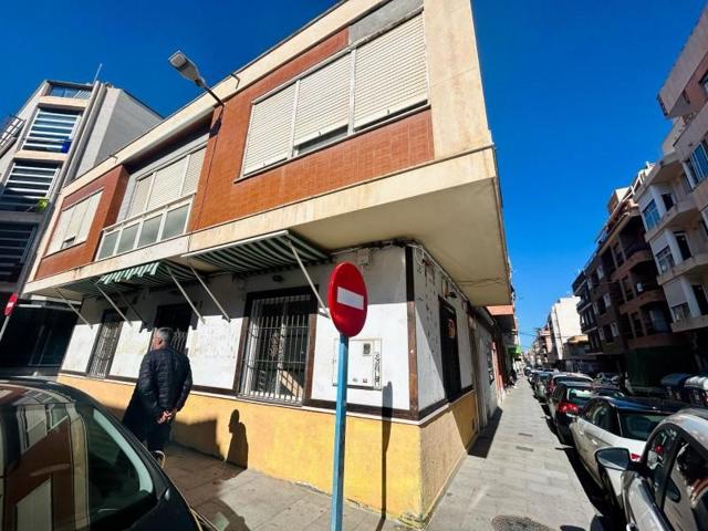 Chalet en venta en Torrevieja photo 0