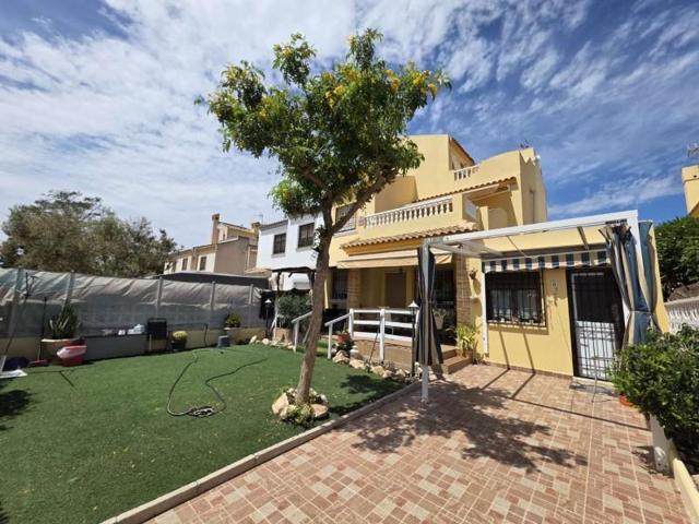 Duplex en venta en Torrevieja, Aguas Nuevas photo 0