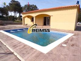 Casa en venta en Llagostera photo 0