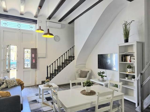 Adosada en venta en Valencia, Valencia photo 0