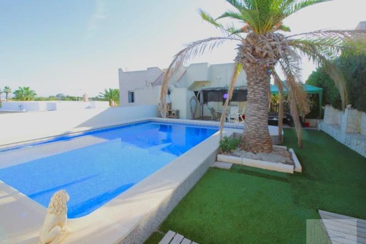 Casa en venta en Orihuela Costa, La Florida photo 0