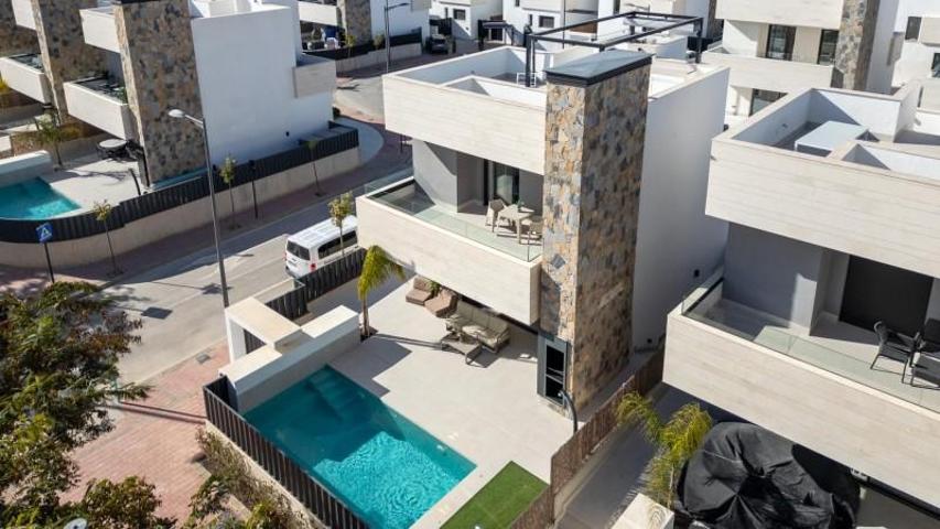 Chalet en venta en Los Alcázares, Dolores de Pacheco-Santa Rosalía photo 0