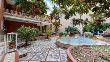 Chalet en venta en Torrent, Zona Calle Valencia-La Ermita photo 0