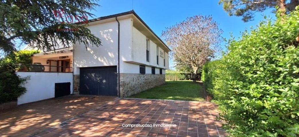 Chalet en venta en Palazuelos de Eresma, PARQUE ROBLEDO photo 0