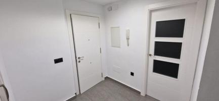 Piso en venta en Ceuti, Centro photo 0