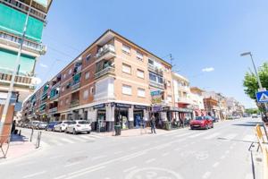 Piso en venta en Albolote, CENTRO photo 0