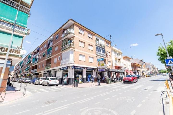 Piso en venta en Albolote, CENTRO photo 0