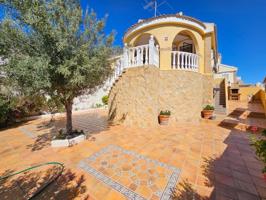 Chalet en venta en Santa Pola, Centro comercial monte y mar photo 0