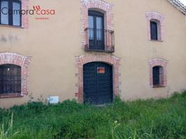 Casa con terreno en venta en Torre Val de San Pedro, La salceda photo 0