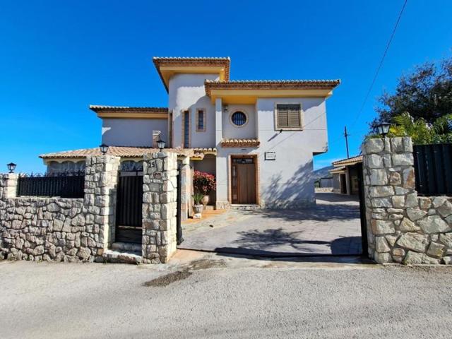 Chalet en venta en Alzira, Urbanización Respirall photo 0
