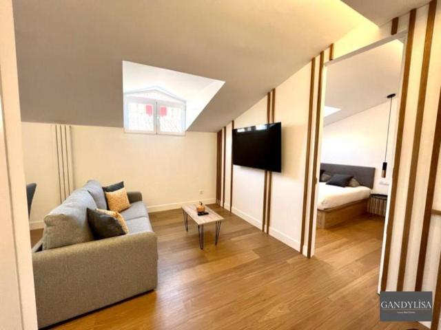 Apartamento en venta en Madrid photo 0