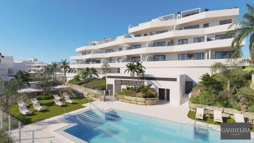 Apartamento en venta en Estepona photo 0
