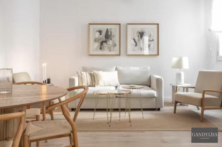 Apartamento en venta en Madrid photo 0