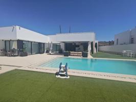 Chalet en venta en Petrer, Comunidad valenciana photo 0