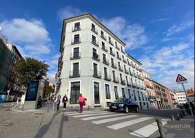 Apartamento en venta en Madrid photo 0