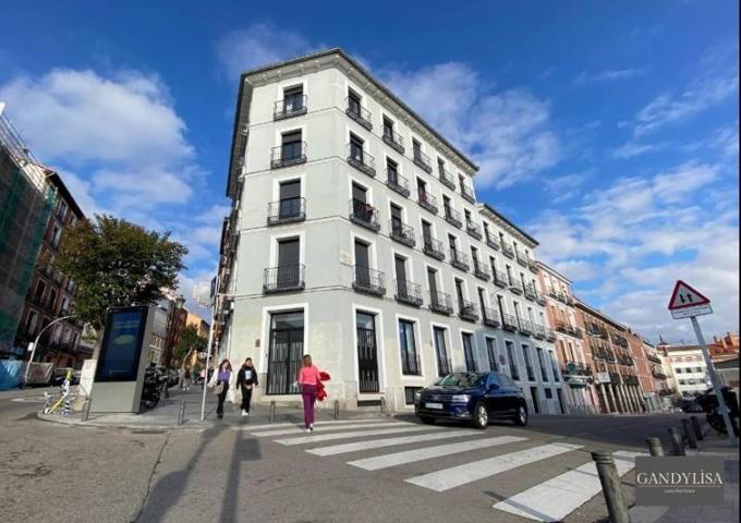 Apartamento en venta en Madrid photo 0