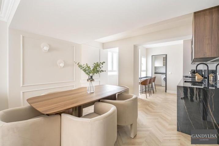 Apartamento en venta en Madrid photo 0