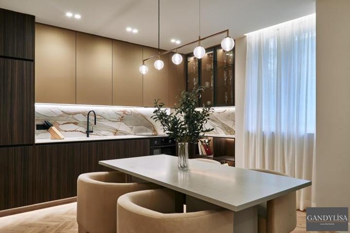 Apartamento en venta en Madrid photo 0