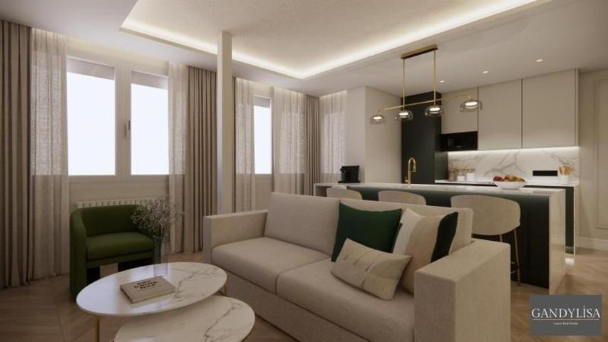 Apartamento en venta en Madrid photo 0