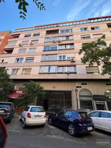 Apartamento en venta en Madrid photo 0