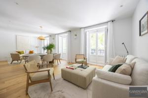 Apartamento en venta en Madrid photo 0