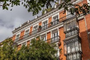 Apartamento en venta en Madrid, Recoletos photo 0