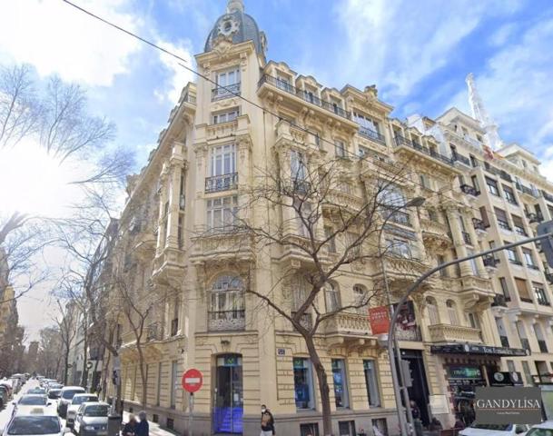 Apartamento en venta en Madrid photo 0