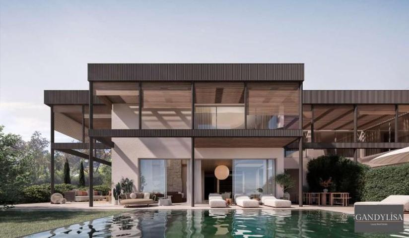 Chalet en venta en Marbella photo 0