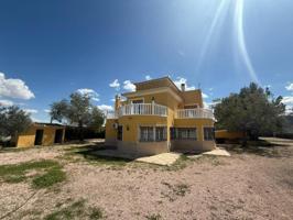 Chalet en venta en Cehegín, Cehegin centro photo 0