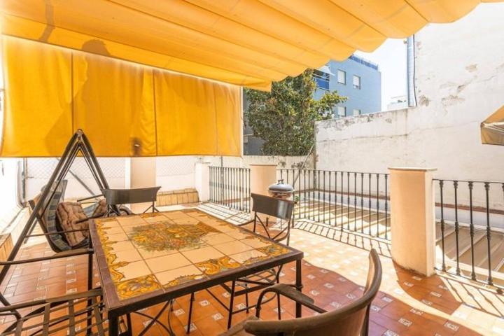 Casa en venta en Sevilla, Nervión photo 0