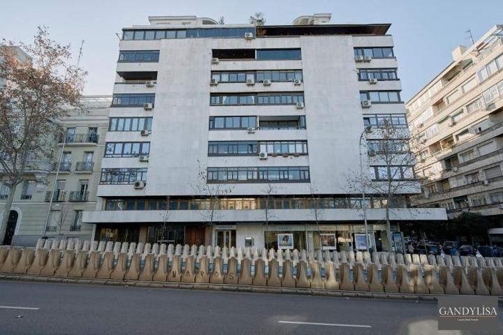 Apartamento en venta en Madrid photo 0
