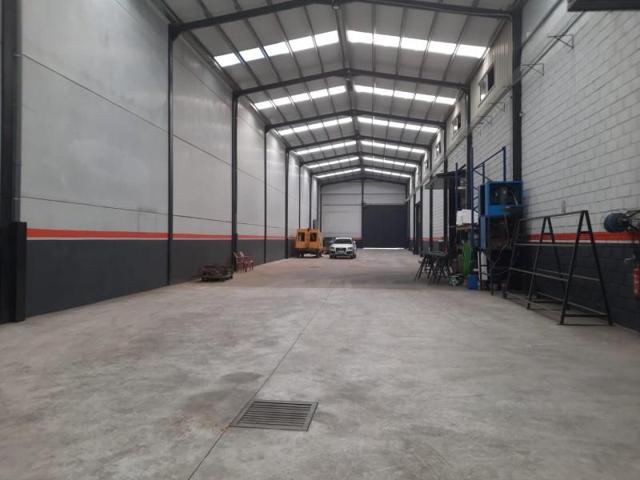 Nave industrial en alquiler en Lucena, Lucena photo 0