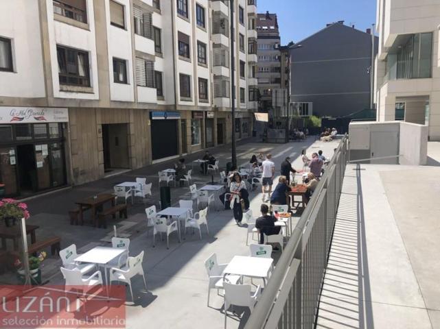 Local comercial en alquiler en Oviedo, Oviedo photo 0
