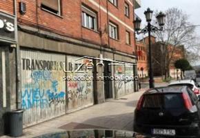 Local comercial en alquiler en Oviedo, Oviedo photo 0