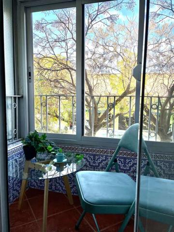 Apartamento en alquiler en Granada, Zaidín photo 0
