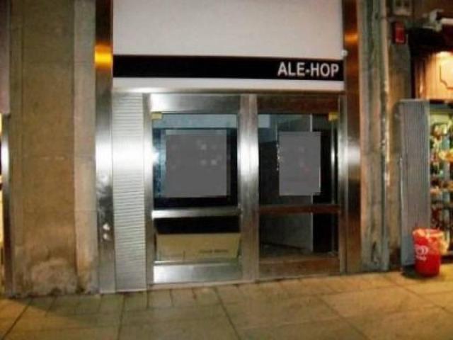 Local comercial en alquiler en Pamplona, Ensanche photo 0