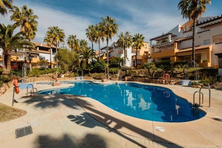 Apartamento en alquiler en Marbella, Marbella Este - Arenas de Bahia Marbella photo 0