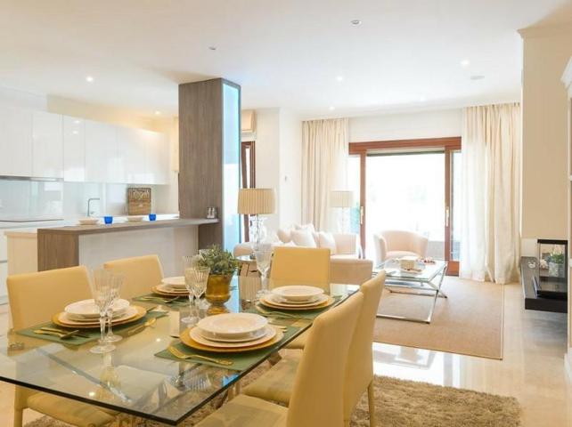 Planta baja en alquiler en Marbella, Marbella Golden Mile - Lomas del Rey photo 0