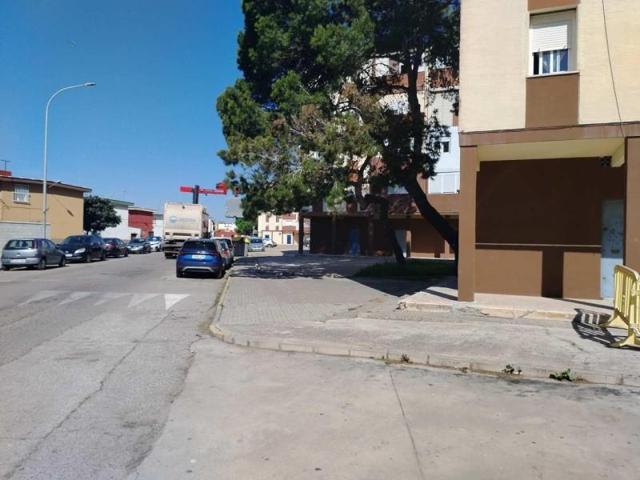Apartamento en venta en La Línea de la Concepción, Junquillos photo 0