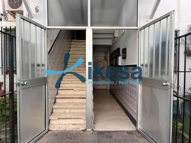 Apartamento en venta en Utrera, Centro Santa Maria photo 0