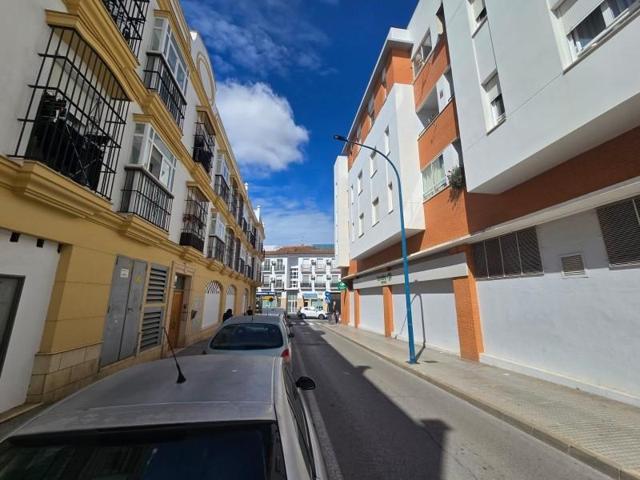 Local comercial en venta en Chiclana de la Frontera, Avenida solano photo 0