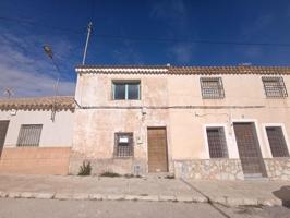 Casa en venta en Yecla, Ayuntamiento photo 0