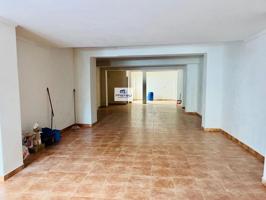 Local comercial en venta en Elche, Carrus photo 0