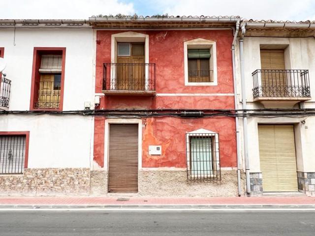 Adosada en venta en Hondon de los Frailes photo 0